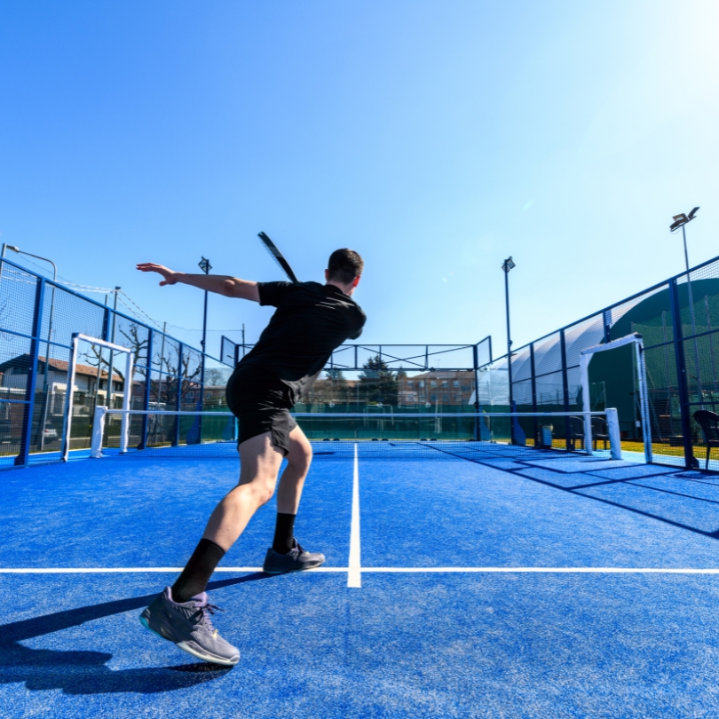 Padel, tennis & clubs